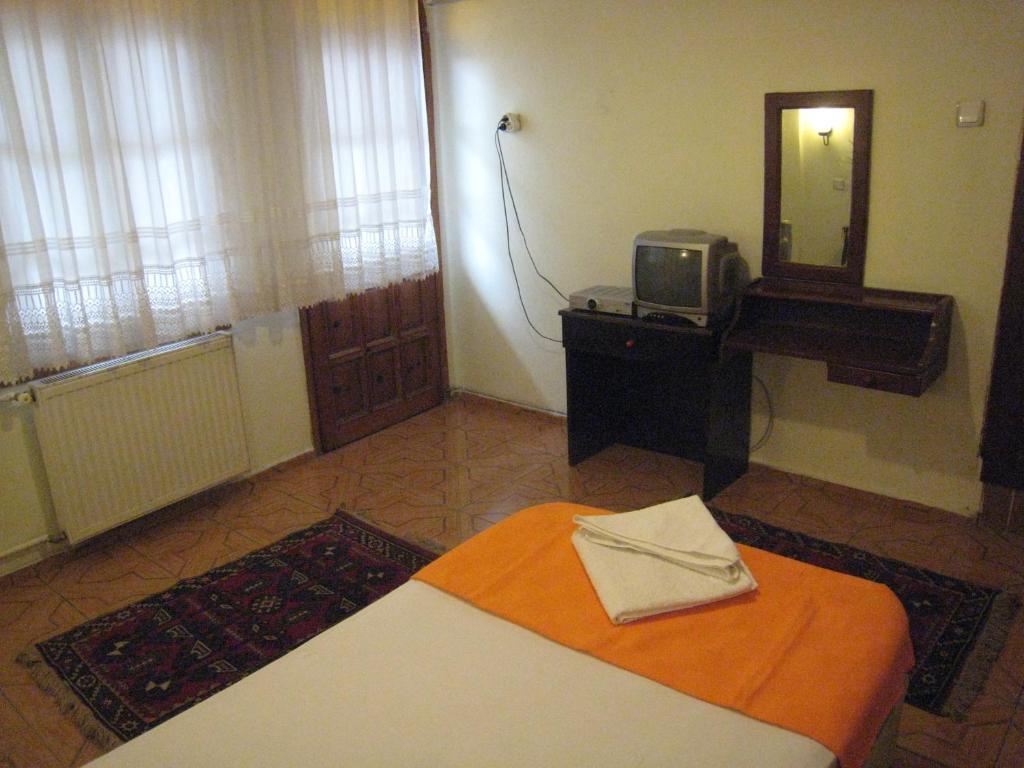 Paris Hotel Selçuk Cameră foto