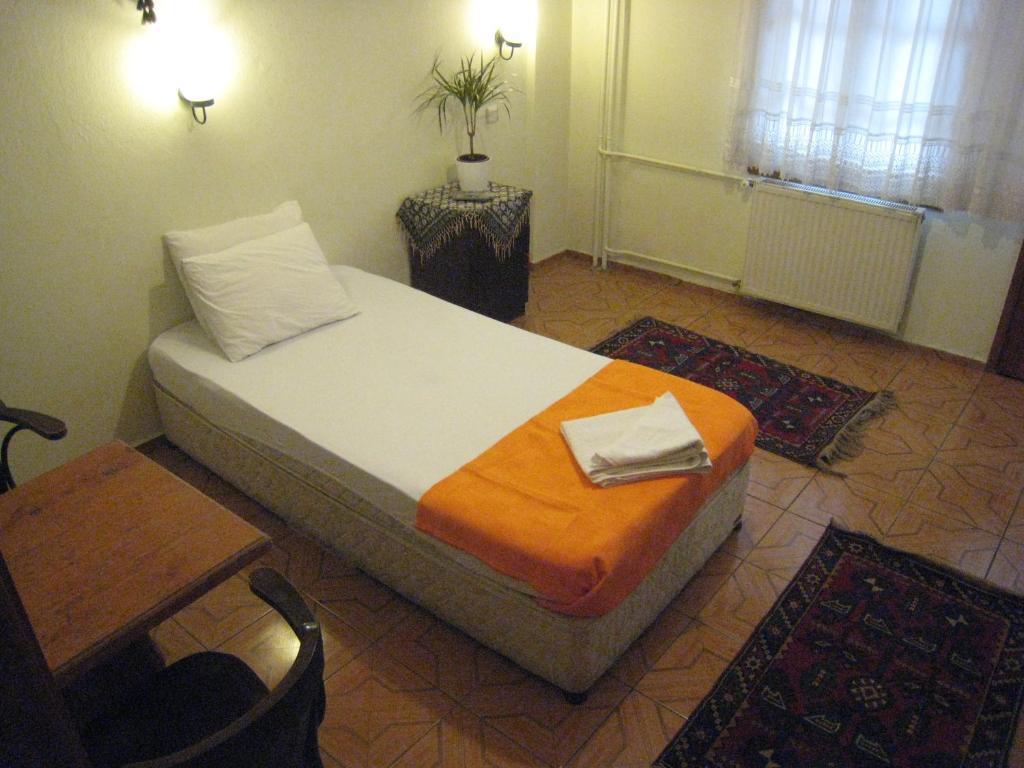 Paris Hotel Selçuk Cameră foto